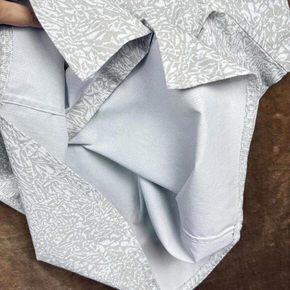 Lululemon Airing Easy Camp Collar Shirt Size S/M Short Sleeve Leopard White Crop - Picture 3 of 8